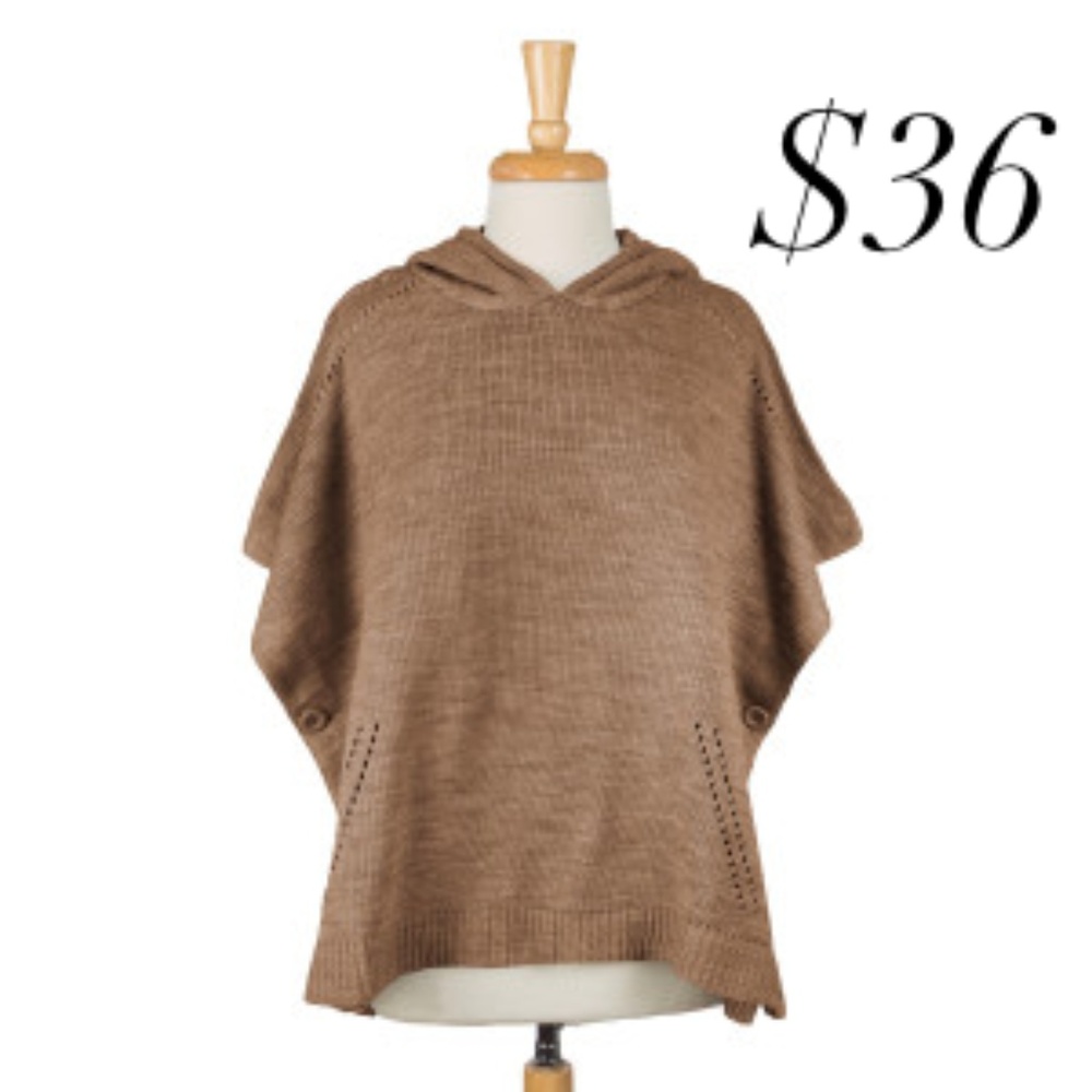 Hooded women's poncho
